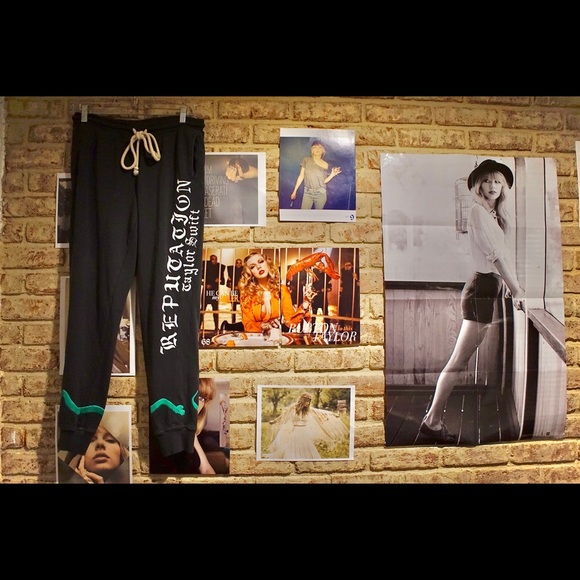 Taylor Swift Reputation Custom Sweatpants - Picture 1 of 2